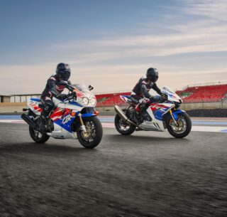 Next year we celebrate the 30th anniversary of the game-changing Honda Fireblade 🎉

All new limited edition Honda Fireblade SP for 2022 😍

#hondafireblade #cbr1000rr #firebladesp #since1992
