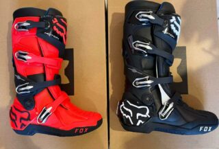 These boots are made for…? 

#foxracing #vermeerenracing #mx